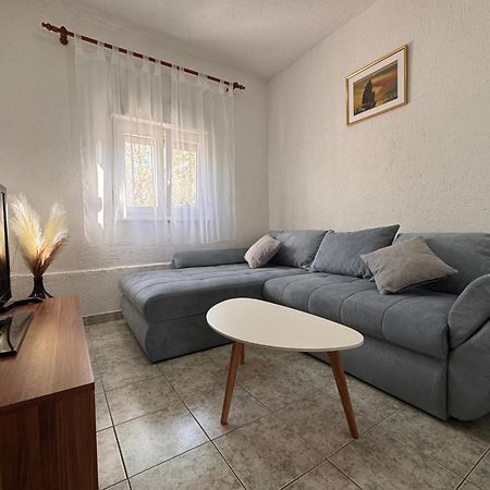 Apartments Fortuna Biograd Na Moru Extérieur photo