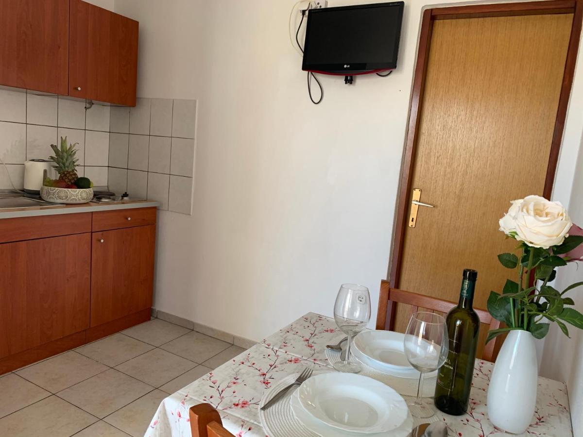 Apartments Fortuna Biograd Na Moru Extérieur photo