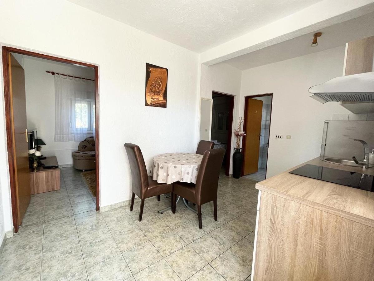 Apartments Fortuna Biograd Na Moru Extérieur photo