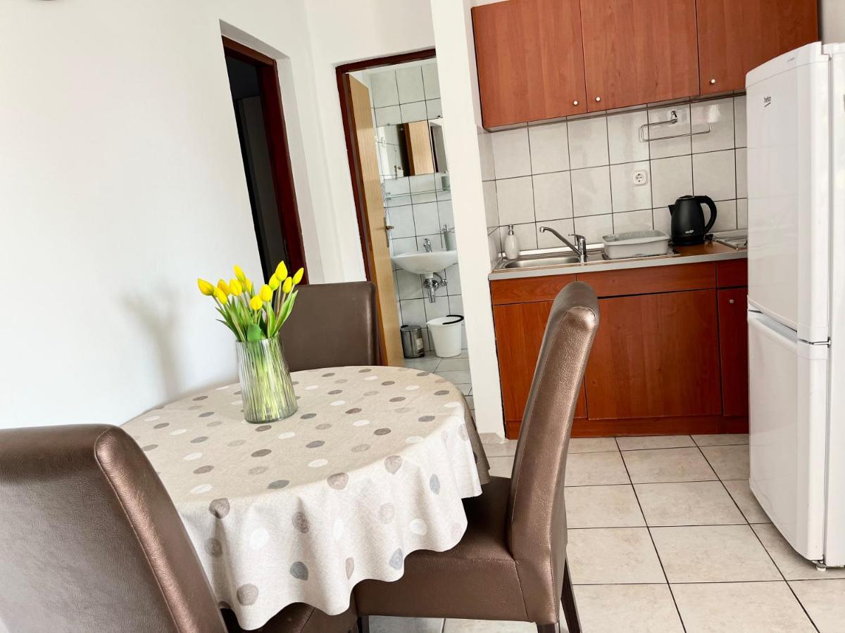 Apartments Fortuna Biograd Na Moru Extérieur photo