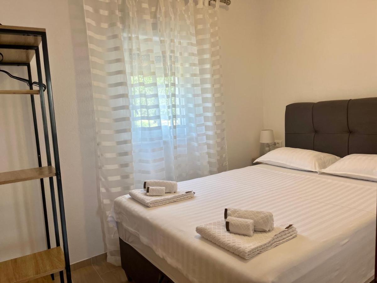 Apartments Fortuna Biograd Na Moru Extérieur photo